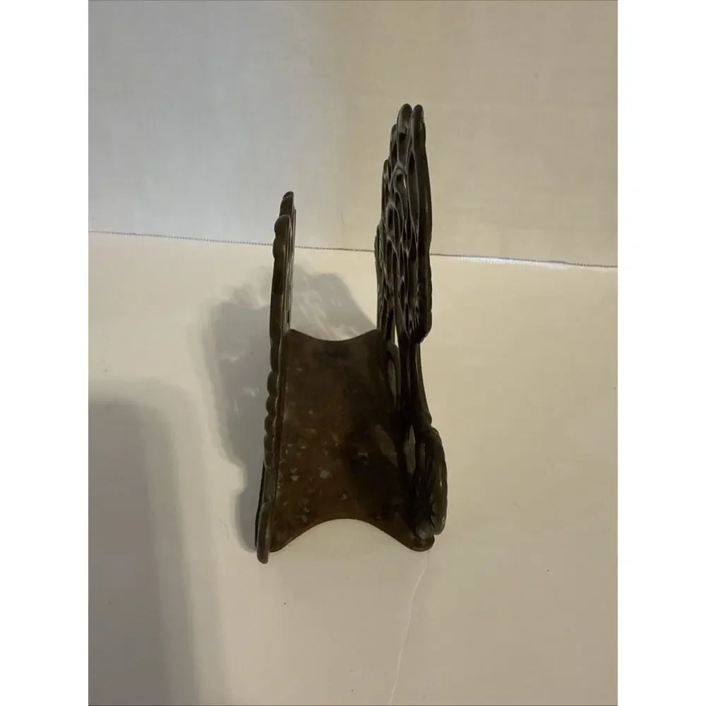 Vintage Napkin/Letter Holder Solid Brass Art Nouveau Ornate Teleflora. ￼